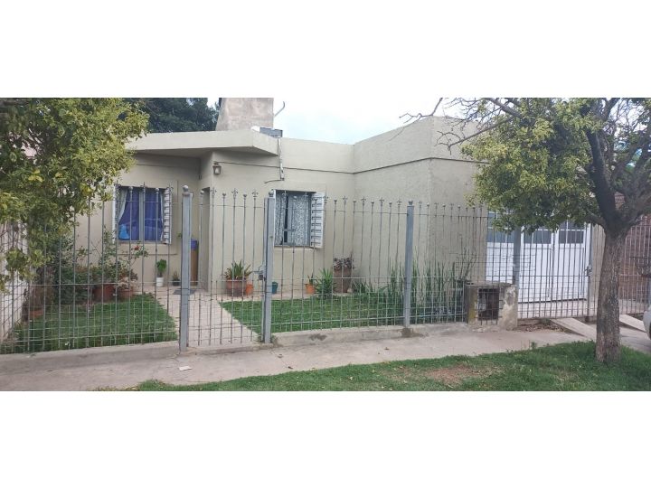 VENDO CASA 3 DORM PJE DON BOSCO