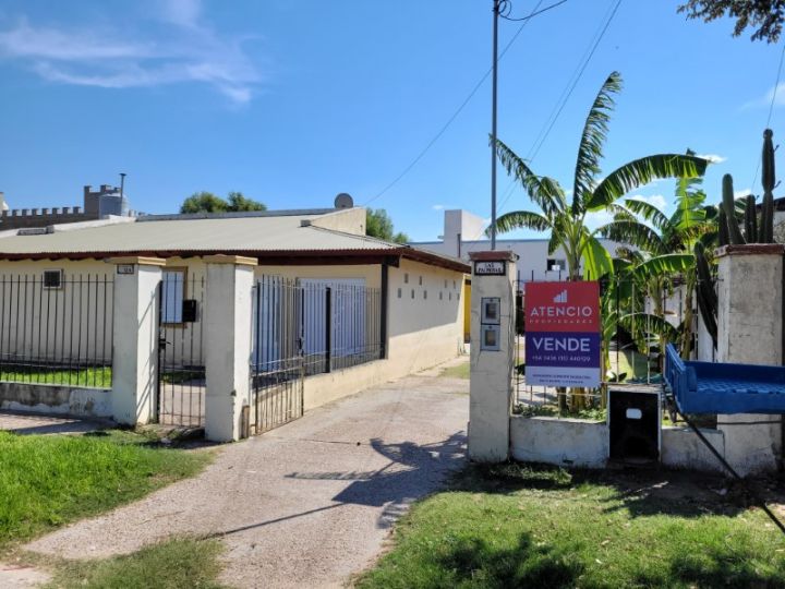 Casa de 4 dormitorios, en zona Costanera, gran ubicacion y comodidades
