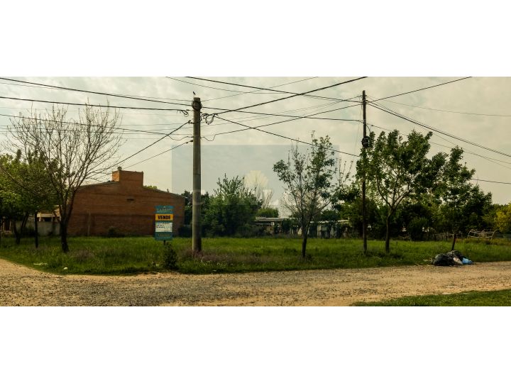 Terreno en zona urbana de Funes (Ver descripción precio por lote)