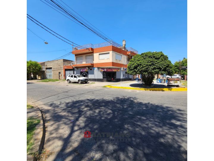 Venta - Propiedad+locales comerciales