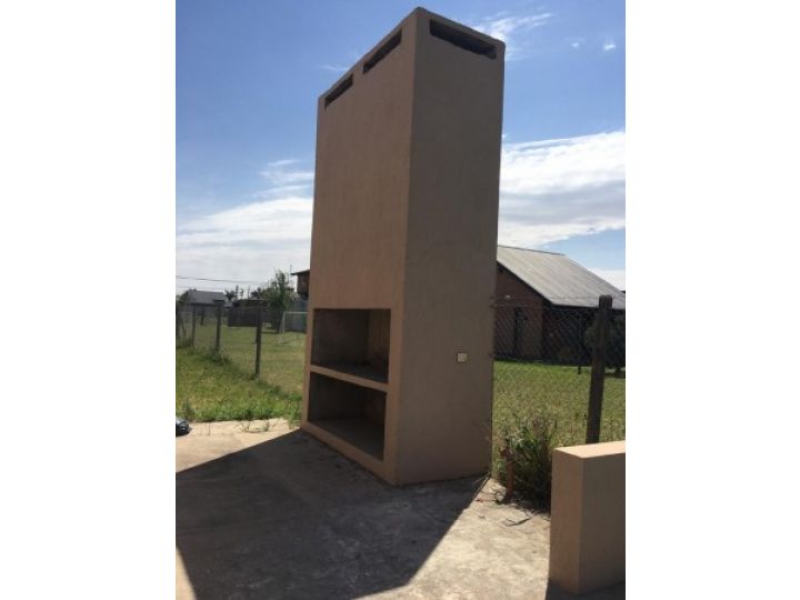 CASA DE FRENTE 2 DORMITORIOS