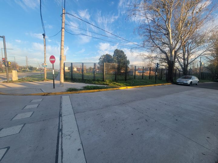 Fracción completa- Av. Newbery 7700 BIS