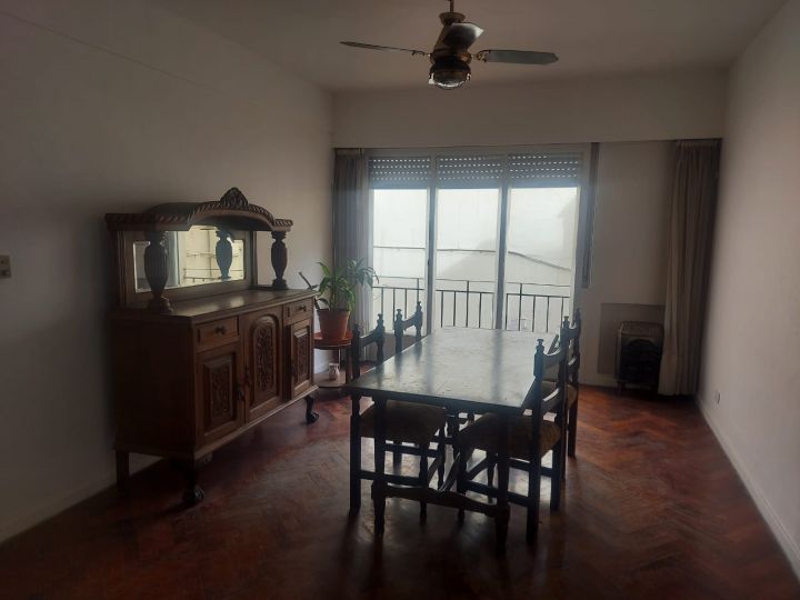 DEPTO 4 ambientes con dependencia VENTA