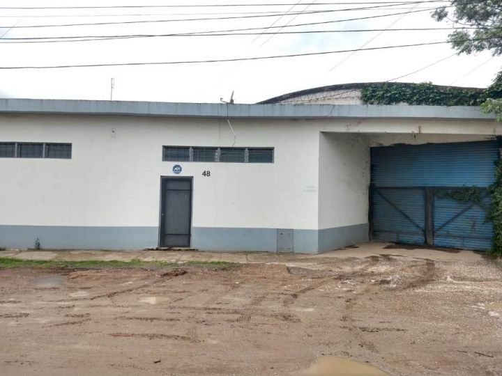 Galpón en Venta en Ituzaingó, entre Parral y Ruta Provincial 7 (Av Néstor Kirchner ex Rivadavia)