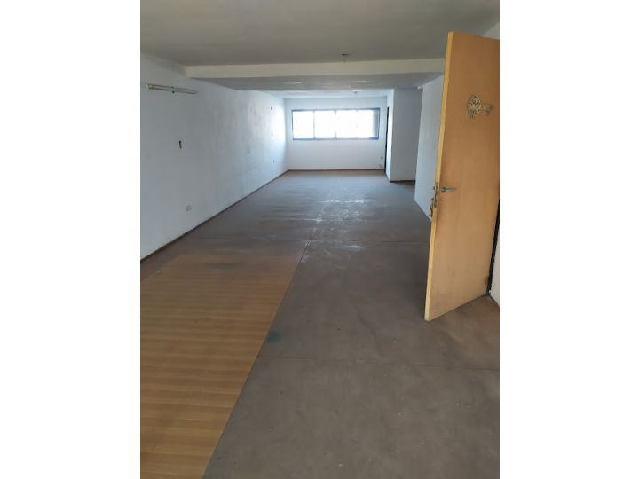 SABATTINI - PLANTA ALTA - OFICINA - DEPOSITO - 2 BAÑOS