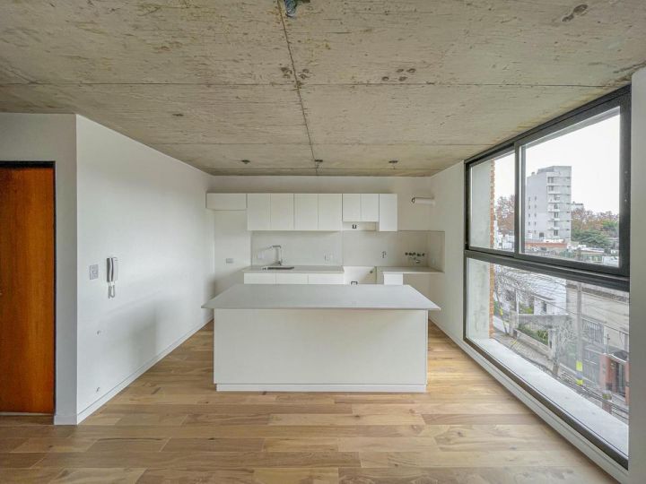 SILVA 985 BIS 1B - 3 DORMITORIOS + PATIO - A ESTRENAR