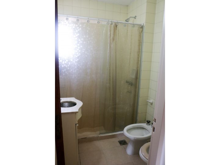 Un dormitorio. Muy amplio. Con balcón. Pichincha Rosario