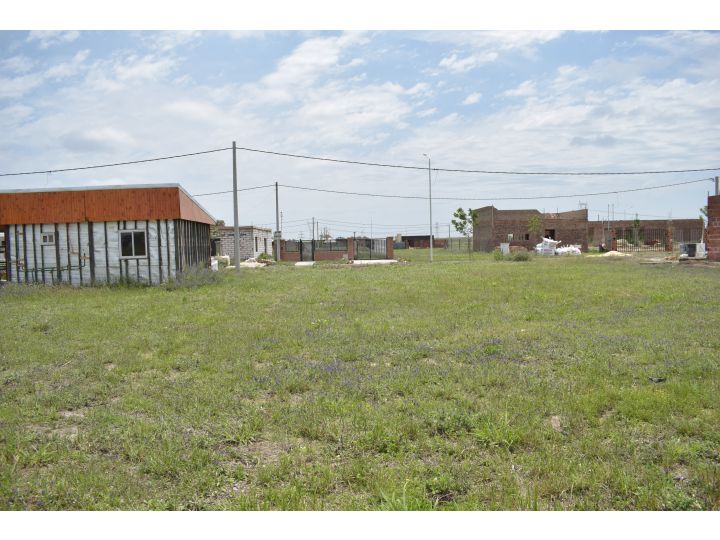 LOTE EN ALVEAR - Campos del Oeste - 300m2