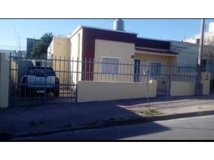 VENDO CASA *APTO CREDITO*   3 DORMITORIOS EN B° ALTOS DE SAN VICENTE