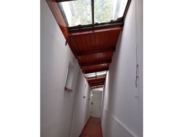 VENTA CASA  DE PASILLO UNICA EN ALSINA APTO CRÉDITO 900