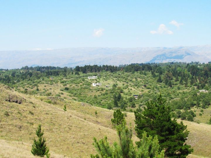 Lotes de 1 hectárea en Lomas de Berna, Villa Berna, con luz, agua y escritura