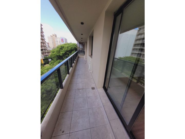 EN VENTA DEPARTAMENTOS EN PELLEGRINI AL 1200 DE 3 DORMITORIOS