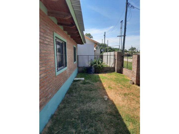 CASA ROLDAN -2 DORMITORIOS-BARRIO SANTO DOMINGO-290 MTS