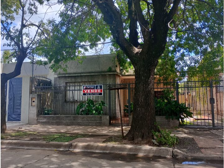 VENDE CASA EN PEREZ