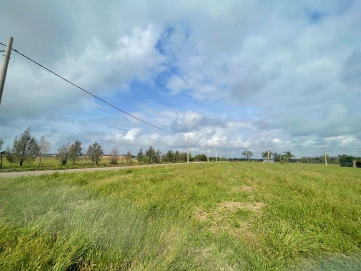 Lote 143 - Terreno 1200m2 en Barrio Funes Town