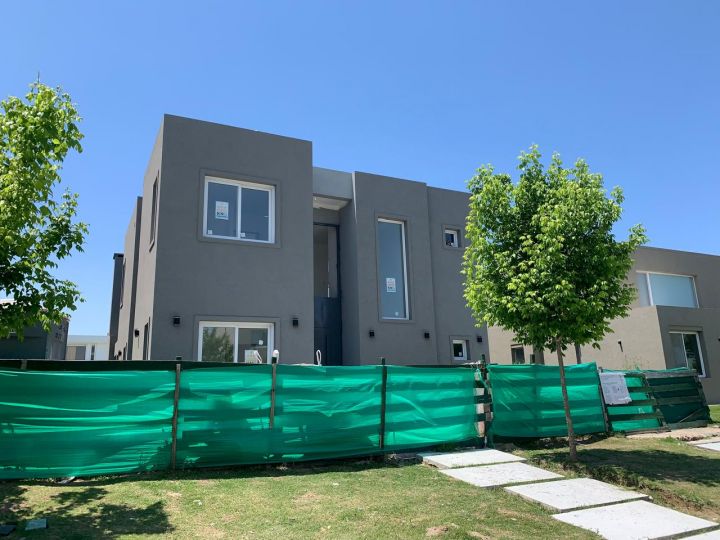 ¡Excelente Oportunidad! Propiedad a Estrenar en Barrio Puertos Araucarias, Escobar