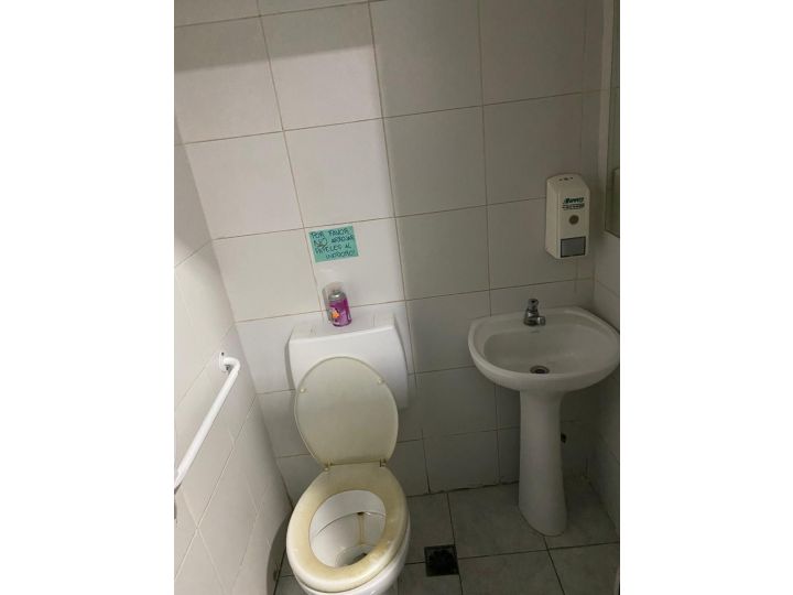 Local comercial en Av Pellegrini - Excelente ubicación!