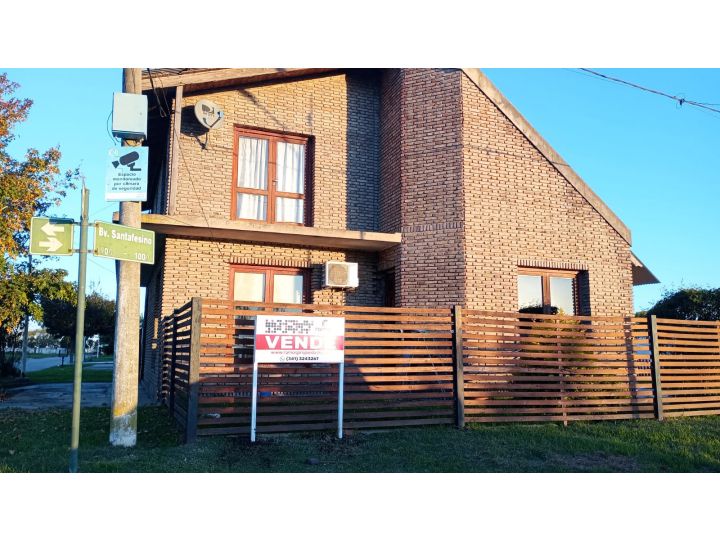 VENDE CASA EN CORONEL ARNOLD