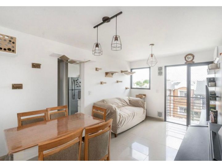 DEPARTAMENTO 2 AMBIENTES EN HAEDO IMPECABLE