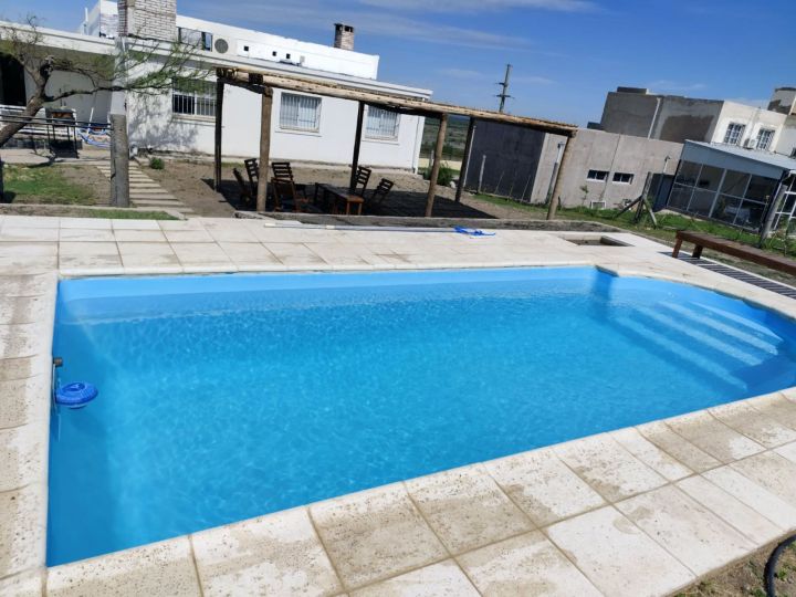 ALQUILO  CASA POR DIA EN AUTOPISTA 25 DE MAYO - LA PUNTA - SAN LUIS