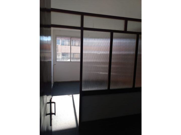 Oficina en Córdoba, Colón 525