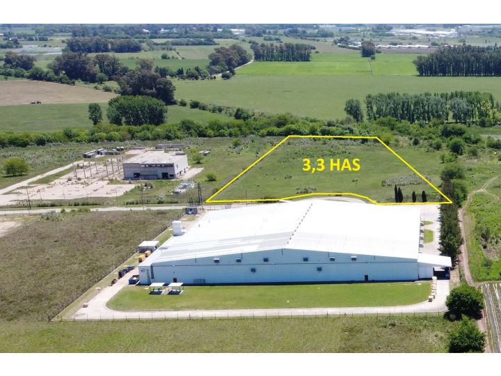 Terreno para radicación industrial de 32.555 m2 en Parque Industrial Pilar (Bs.As.)