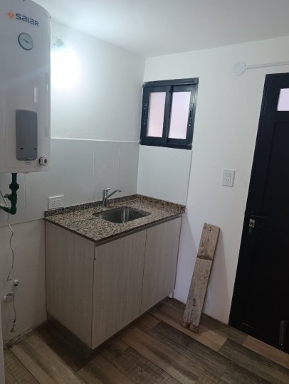 Departamentos duplex en Serodino con patio y balcón
