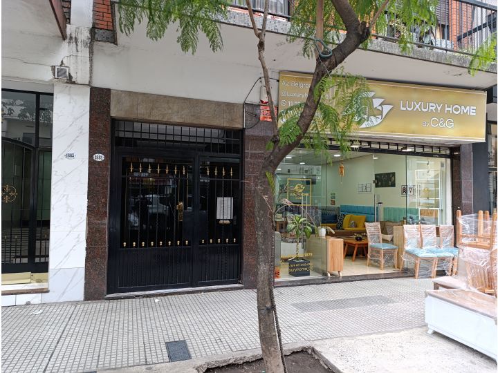 VENTA !!! Av. Belgrano al 1800 -  2 ambtes, piso 8º