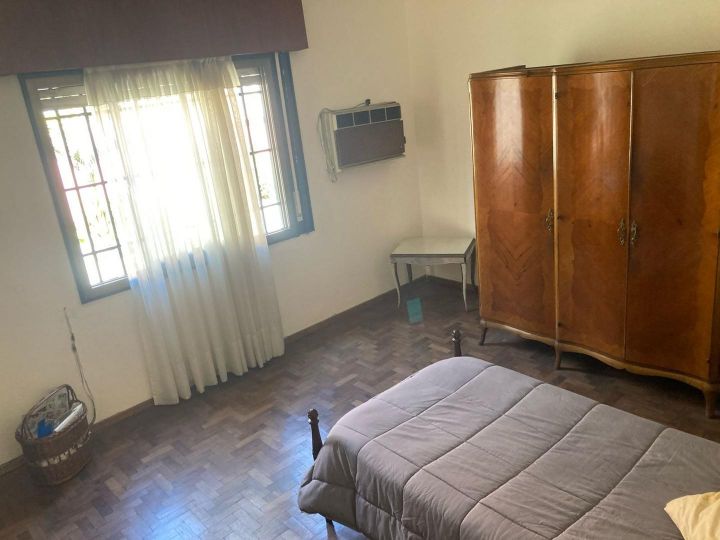VENDTA CASA 2 PLANTAS C/COCHERA A METROS DUARTE QUIROS
