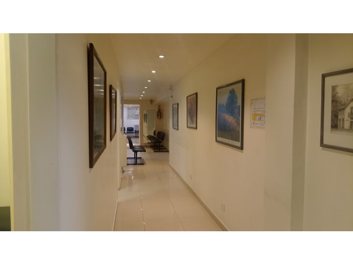 VENTA!!! Junín y Avda. Santa Fe - 7 ambtes en Planta Baja / Apto Profesional