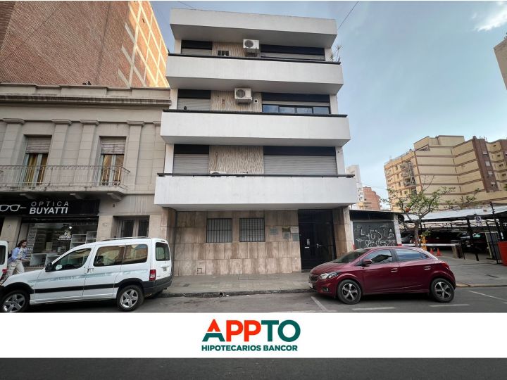 Departamento en venta con APPTO BANCOR de 2 dormitorios y dependencia en Alberdi