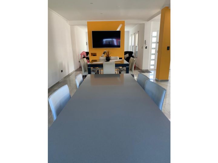 CASA 5 AMBIENTES EN VENTA  a estrenar