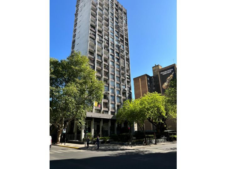 OROÑO 908 - EXCELENTE DEPARTAMENTO DE DOS DORMITORIOS CON COMODIN