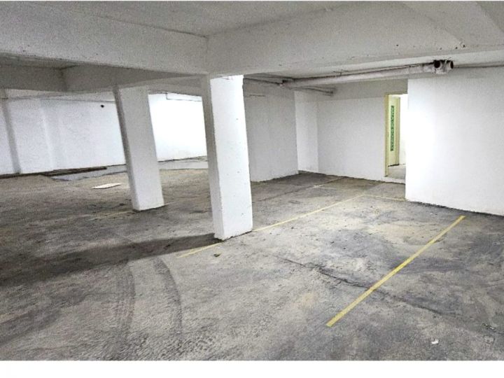 Local en venta - Ubicación estratégica cerca de facultades