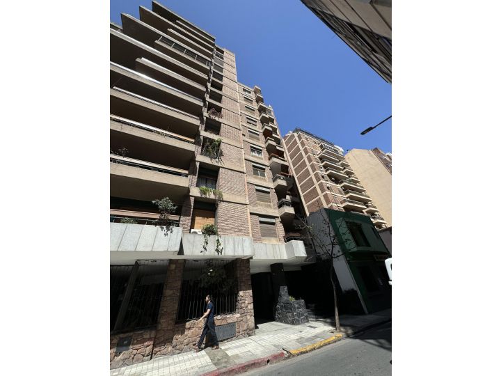 Zona Buen Pastor 1 Dormitorio con balcon contrafrente B° Nueva Cordoba