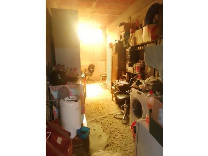 Venta Casa  3 ambientes con cochera en Banfield