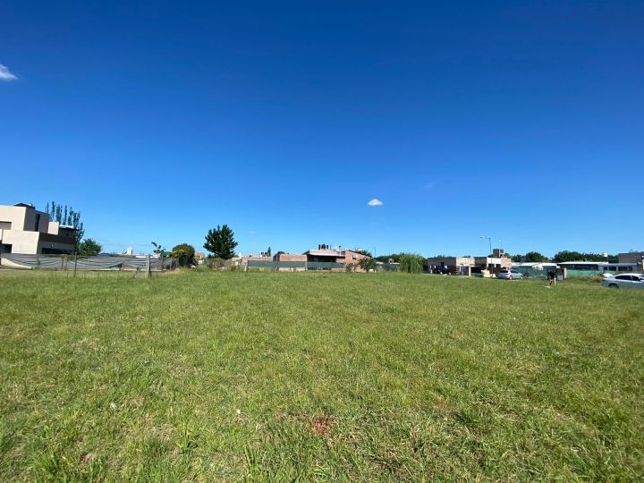 Terreno en Venta en Funes Norte.