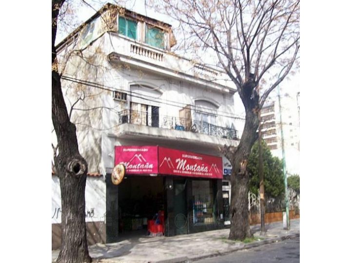 VENTA!!! Felipe Vallese al 1900 - Apto 2212 m2 + cocheras en PB