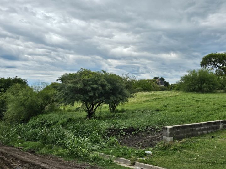 Amplio terreno con vista al rio, Gdor Sola y Bv Moreno