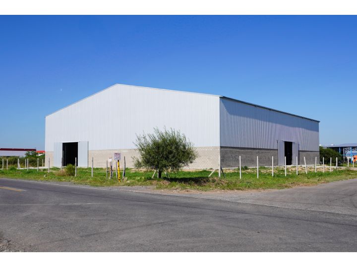 Ruta 22 S y Calle Crespo  VGG-Nave 1800m2
