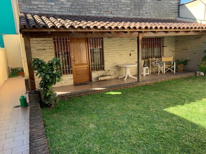 Venta CASA 3 A MBIENTES  VILLA BALLESTER con renta