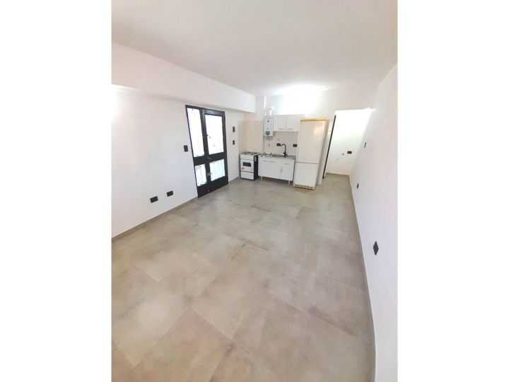 Venta Casa de 2 Dormitorios + 2 Monoambientes, Ideal para Inversores