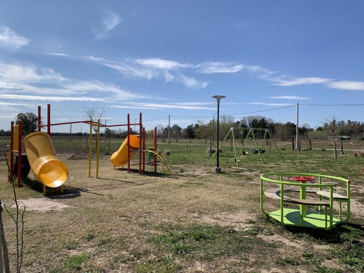 LOTE 550 M2.  BARRIO ABIERTO RESIDENCIAL LOS PINOS III , PIÑEIRO AO 12 KM. 9,5  . EXCELENTE