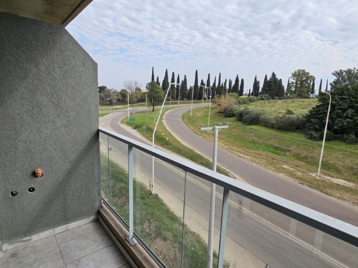 Edificio Meraki II - Depto a estrenar de 1 dormitorio y 1 baño con balcón al frente - con cochera - 03-06
