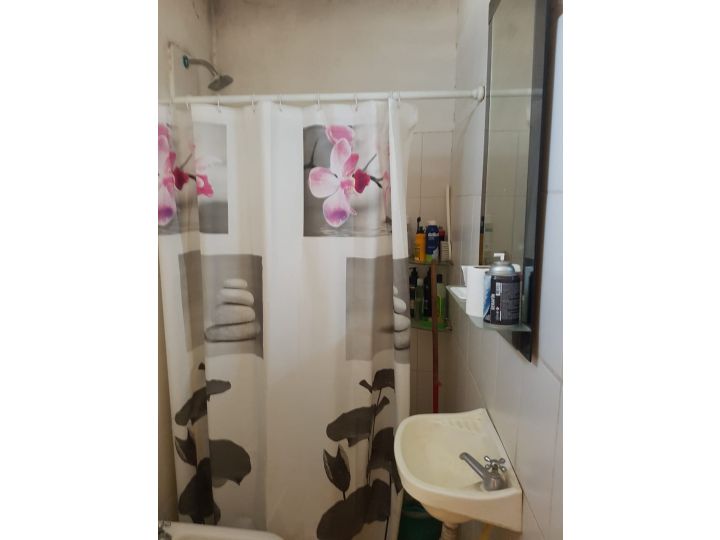 VENDO DPTO 1 DORM Y GARAGE EN EL CENTRO DE BARRIO ALBERDI