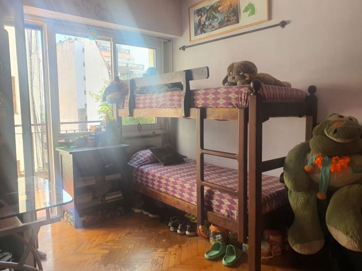 VENTA DEPARTAMENTO DE 3 AMBIENTES CON COCHERA Y BAULERA EN FLORES