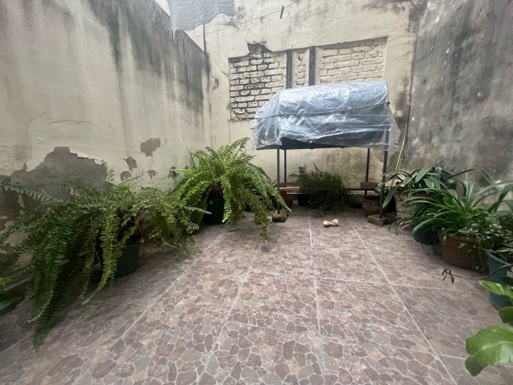 Departamento  en venta de 2 dormitorios con patio y sin expensas en Alta Cordoba
