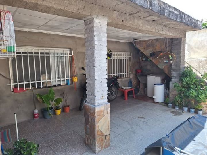 CASA INTERNA DE 2 DORMITORIOS