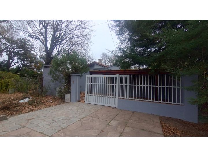 Casa a remodelar en Funes