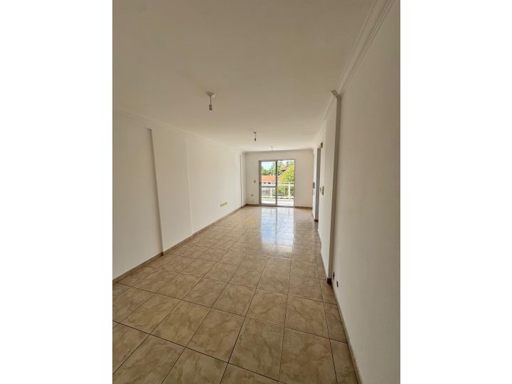 NUEVA CORDOBA - VENTA / POETA LUGONES 40, 2 DORM C / BALCON